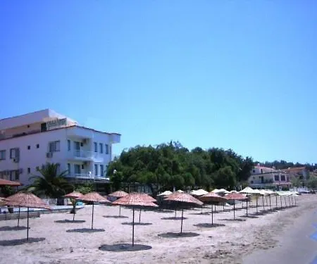 Villa Hotel 古穆杜尔